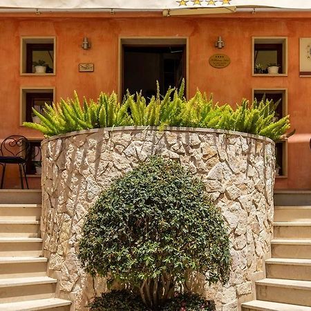 Hotel Il Barocco Рагуза Екстериор снимка