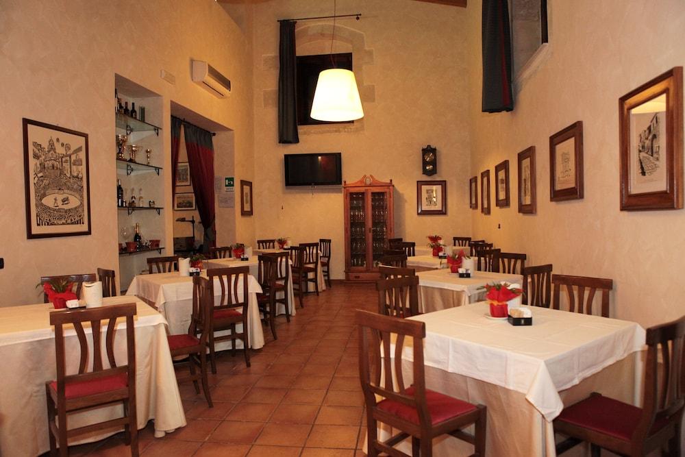 Hotel Il Barocco Рагуза Екстериор снимка